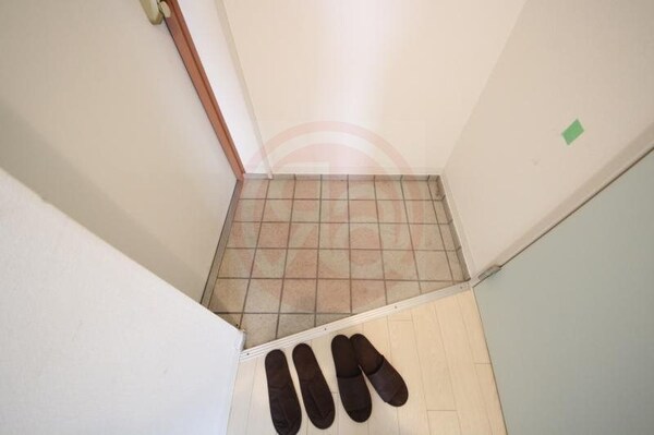 玄関(収納もある玄関です)