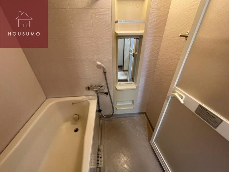 物件内観写真18　(落ち着いた空間のお風呂です)