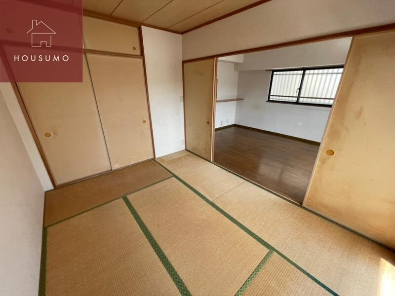 物件内観写真23　(和室ならではの温かな和の空間で寛ぎの時間を過ごせます)