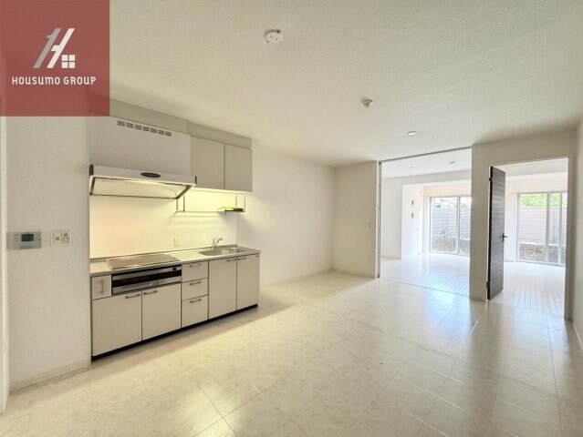 物件内観写真6　(使いやすいリビングです)