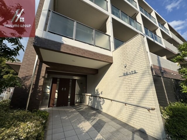 物件外観写真3　(建物の内部です)