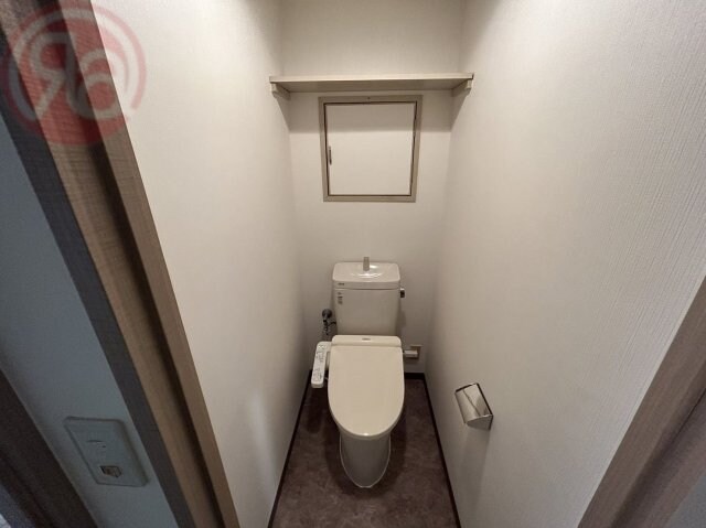 物件内観写真10　(シンプルで使いやすいトイレです)