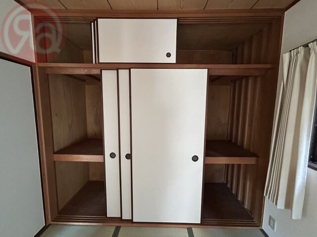 物件内観写真20　(収納スペース豊富です)