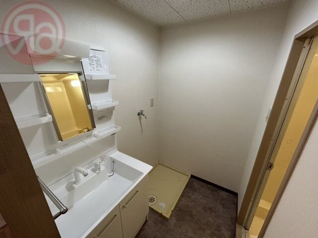 物件内観写真28　(スペースが確保できる洗面所です)