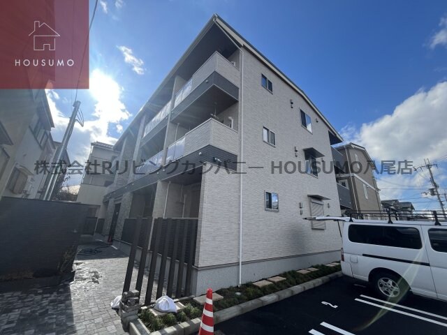 物件外観写真4　(外観は落ち着いています)