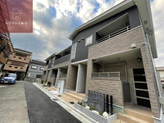 物件外観写真1　(外観もきれいです)