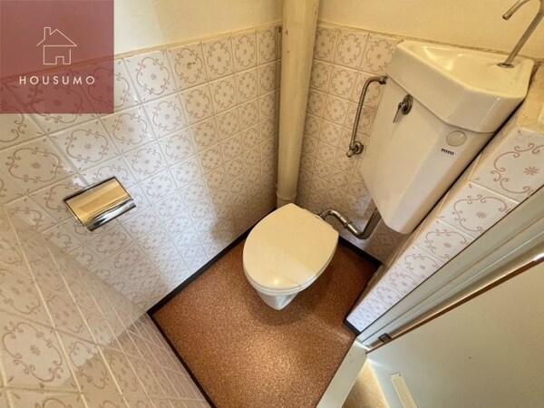 トイレ(シンプルで使いやすいトイレです)