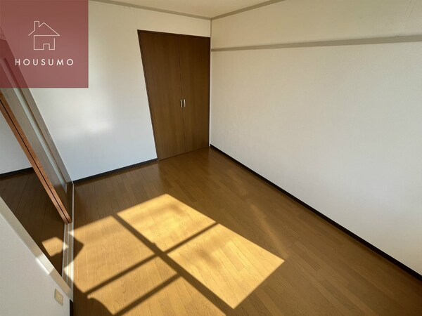 洋室(明るい洋室です)