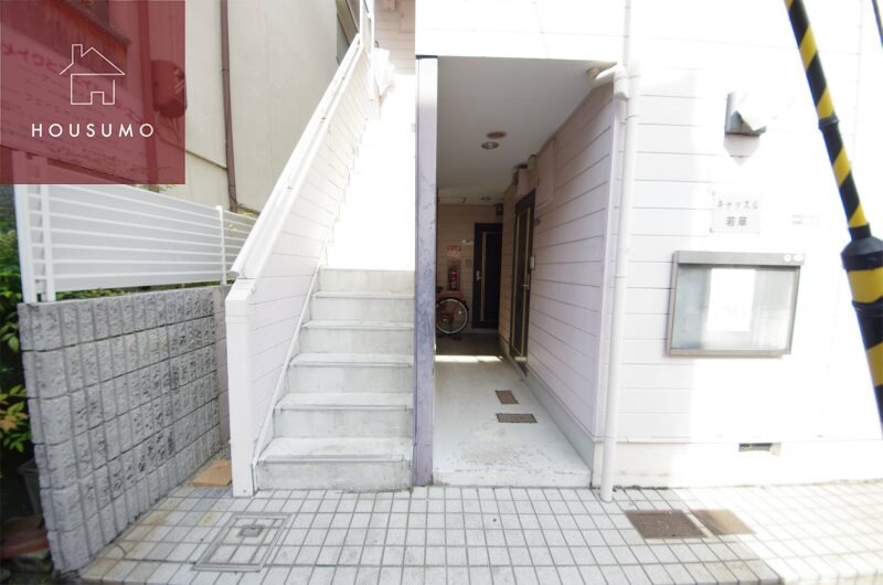 物件外観写真3　(毎日通るエントランスはこのようになっています)