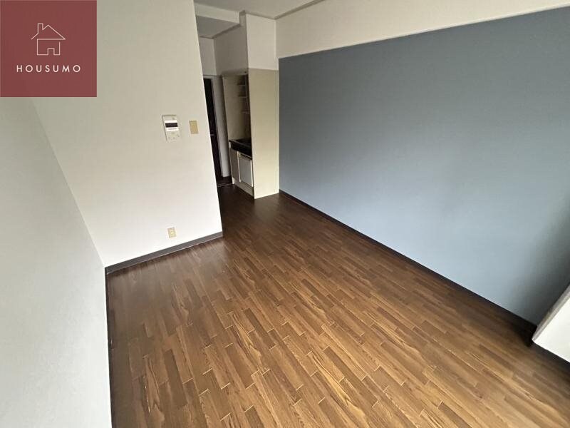 物件内観写真4　(おしゃれな居間です)