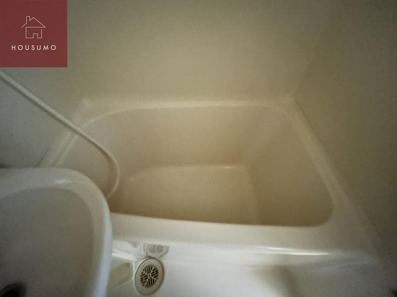 物件内観写真6　(日々の疲れを癒すお風呂付です)