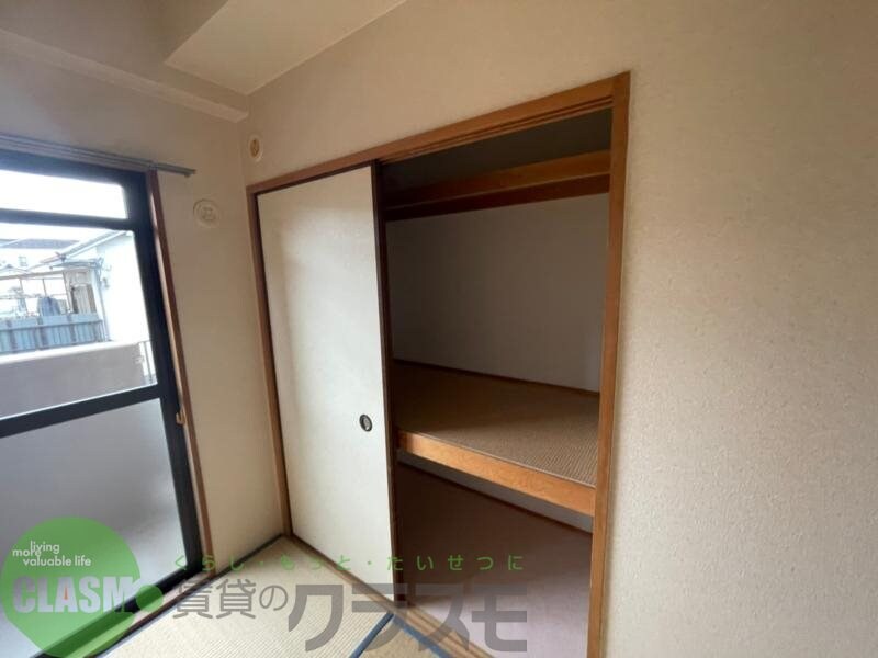 物件内観写真24　(収納豊富です)