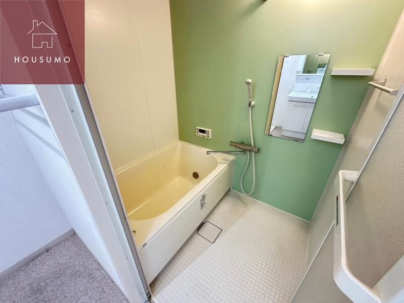 物件内観写真6　(お風呂です)