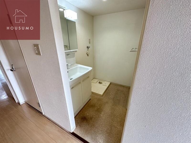 物件内観写真26　(忙しい朝には欠かせない洗面所です)