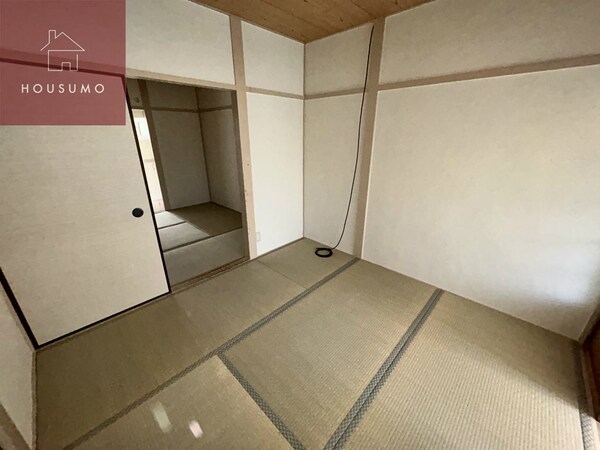 居室(ゆったりとした居間です)