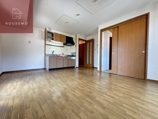 物件内観写真5　(ゆったり過ごせるリビングです)