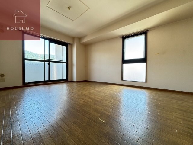 物件内観写真6　(おしゃれなリビングです)