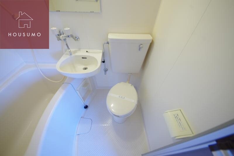 物件内観写真7　(きれいなお風呂です)