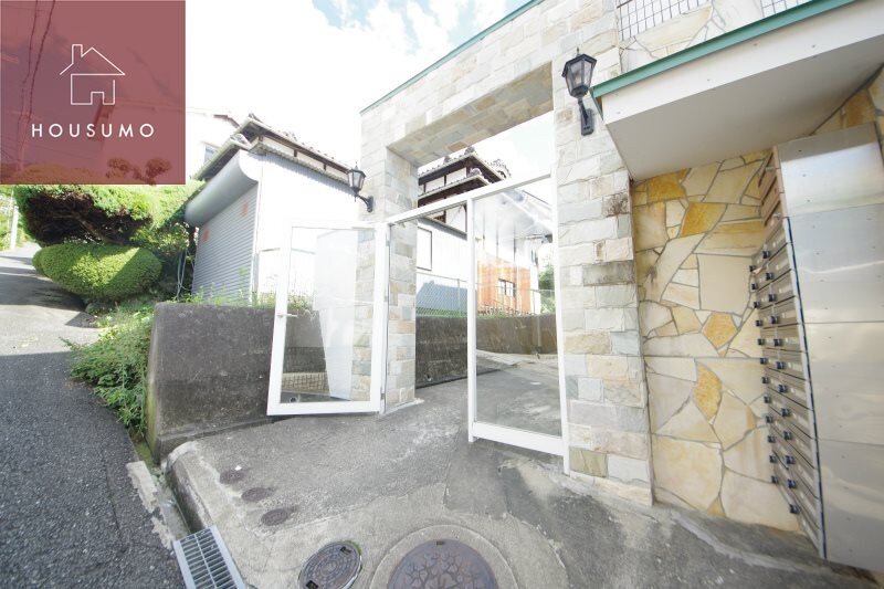 物件外観写真3　(毎日通るエントランスはこのようになっています)