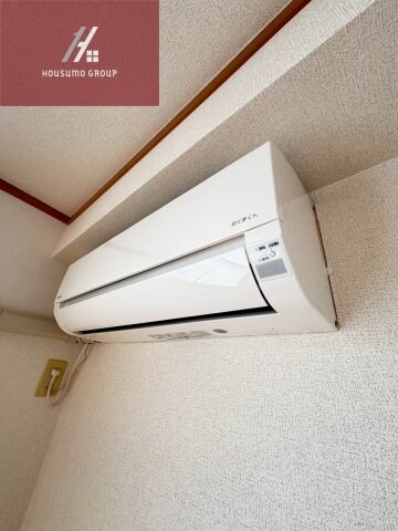 物件内観写真14　(おしゃれな居間です)