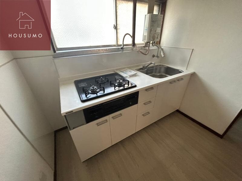 物件内観写真6　(お料理しやすいキッチンです)