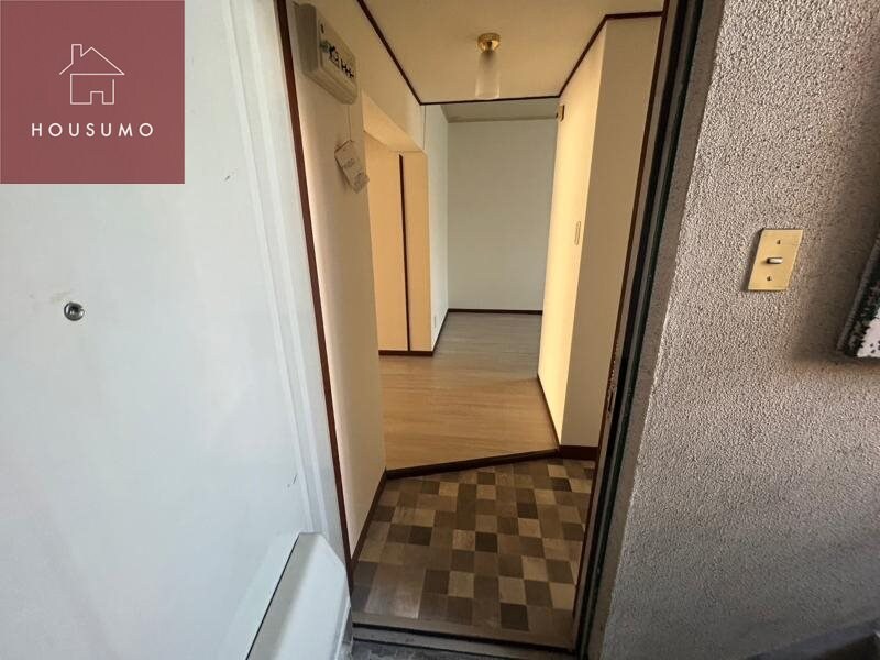 物件内観写真28　(きれいな玄関です)