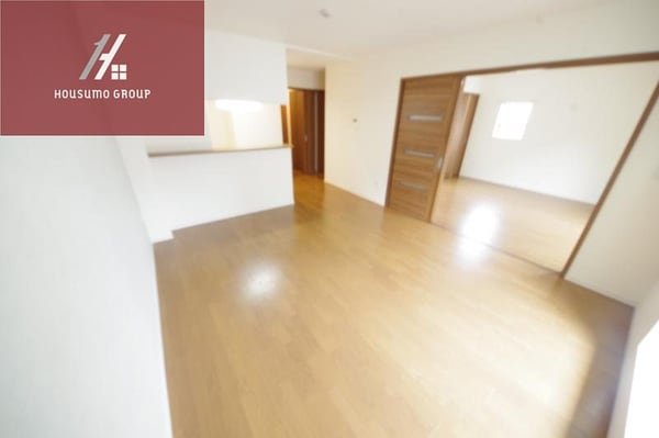 居室(ゆったり過ごせる居間です)