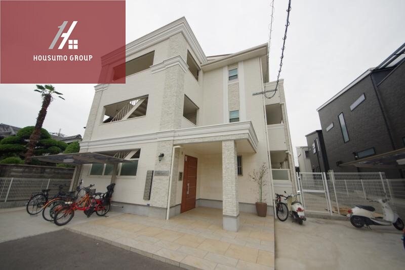 物件外観写真4　(こまごまとしたものを収納できそうですね)