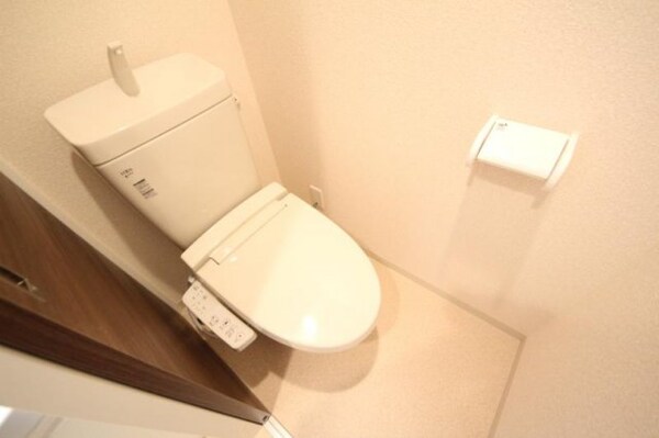 トイレ(ゆったりとした空間のトイレです)