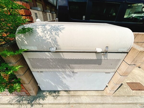 建物設備(ゆとりのあるロビーです)