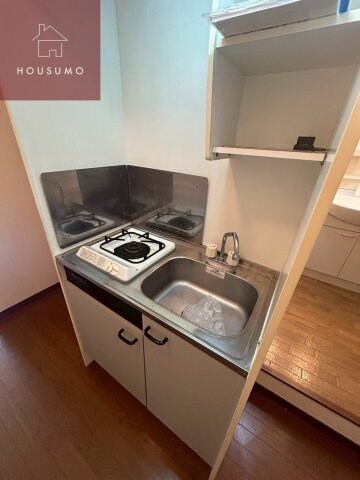 物件内観写真7　(収納もある玄関です)