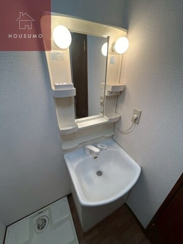 物件内観写真10　(コンパクトで使いやすいトイレです)