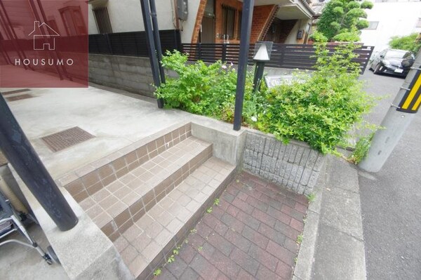 エントランス(建物の内部です)