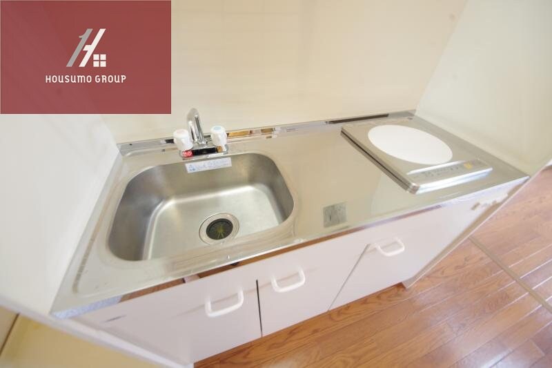 物件内観写真8　(開放的な寝室です)