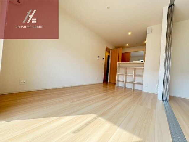 物件内観写真7　(ゆったりした洋室です)