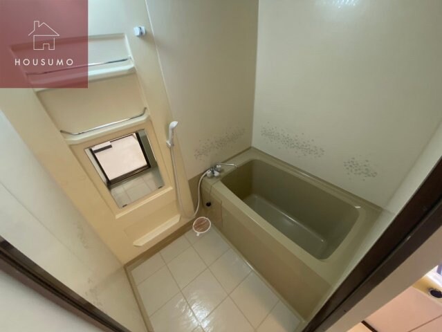 物件内観写真6　(コンパクトで使いやすいお風呂です)