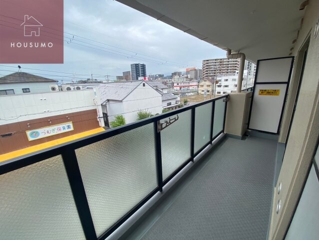 物件内観写真12　(バルコニーがあります)