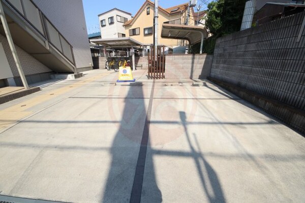駐車場(駐車場です)
