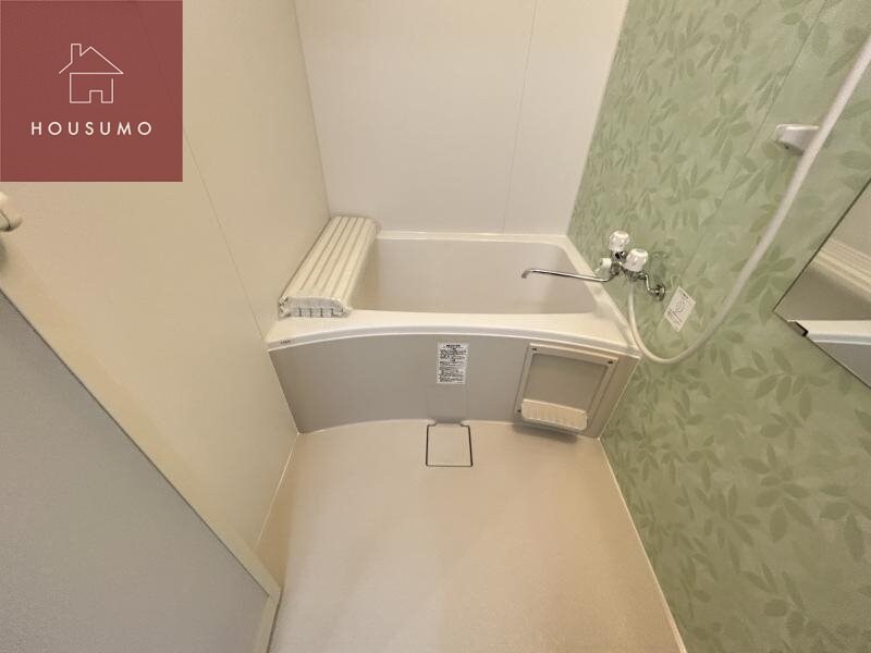 物件内観写真8　(落ち着いた空間のお風呂です)