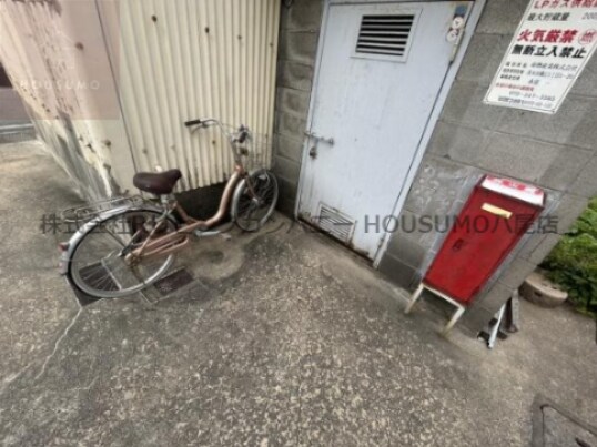 物件内観写真15　(駐輪場です)