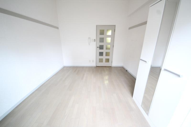 物件内観写真28　(明るい室内です)