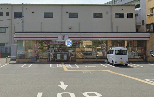 周辺環境(セブン－イレブン 東大阪菱江店 176m)
