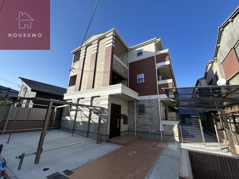 物件外観写真3　(落ち着いた雰囲気の外観です)