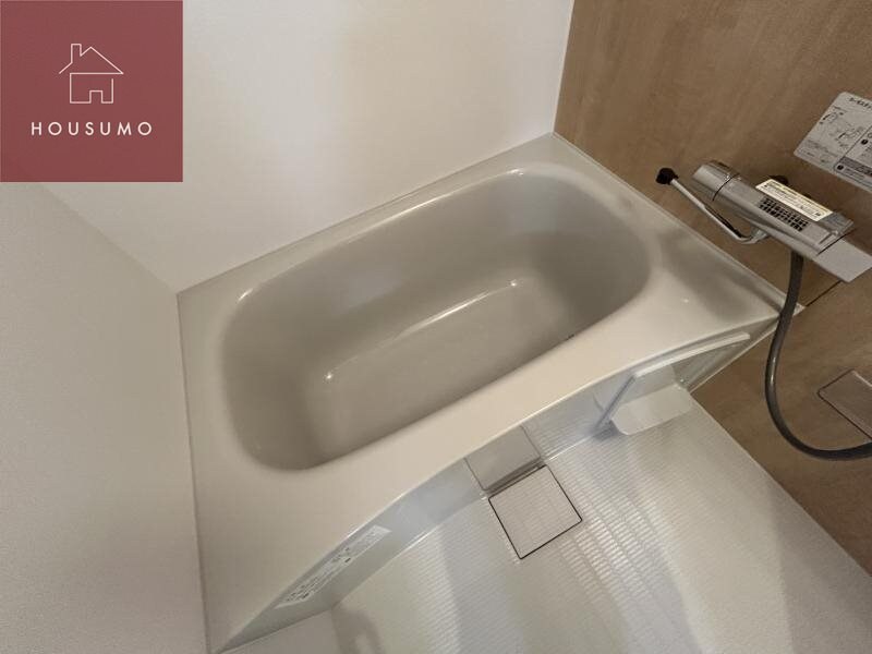 物件内観写真18　(コンパクトで使いやすいお風呂です)