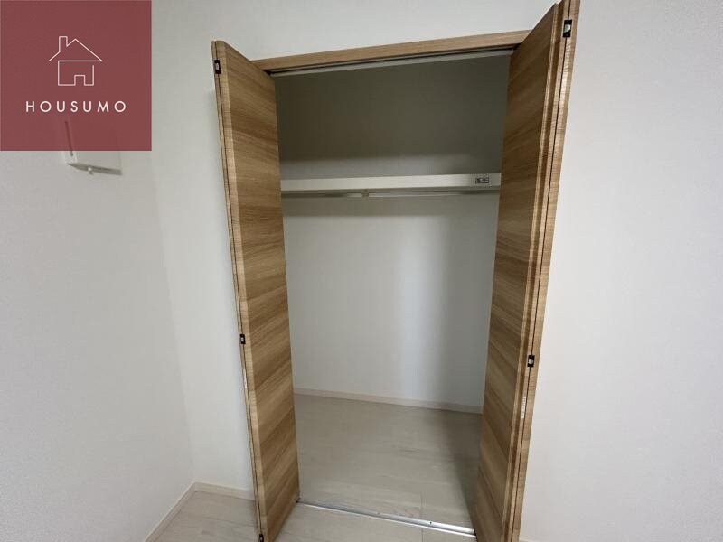 物件内観写真20　(たっぷりとした収納スペースです)