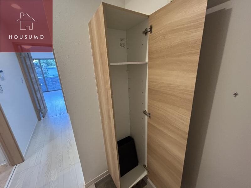 物件内観写真21　(収納豊富です)