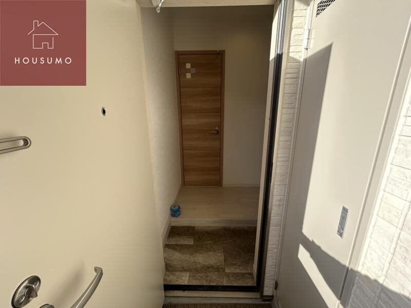 物件内観写真28　(きれいな玄関です)