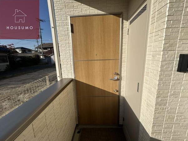 玄関(落ち着いた玄関です)