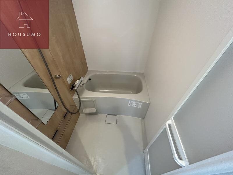 物件内観写真6　(きれいなお風呂です)