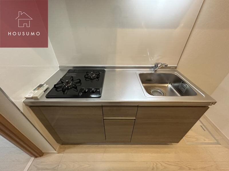 物件内観写真5　(コンパクトなキッチンで掃除もラクラク)